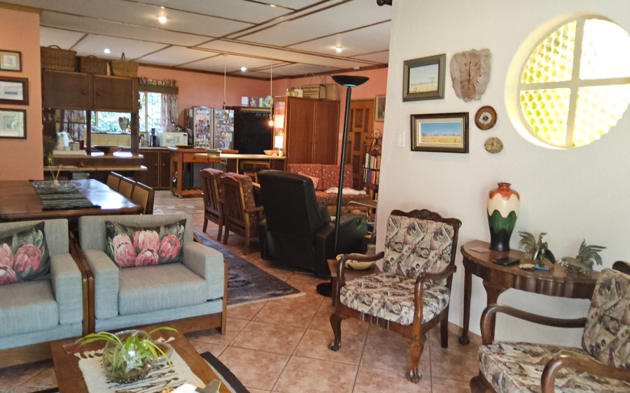 3 Bedroom Property for Sale in Kannoniers Park North West